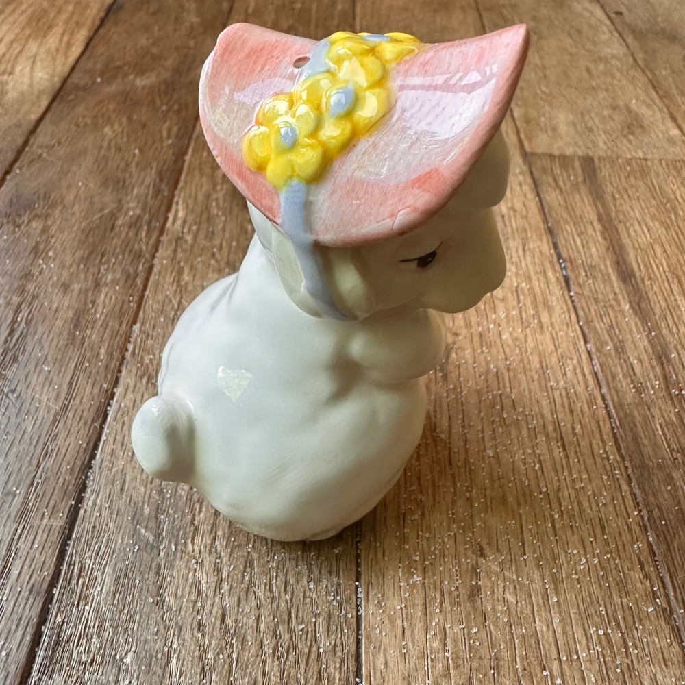 1970s Fitz and Floyd Lamb Salt and Pepper Shakers OS Ceramic Floral White‎ 3.5" - Picture 9 of 9